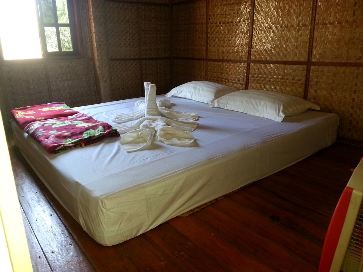 Soe Ko Ko Beach House y Restaurante Ngwesaung Exterior foto